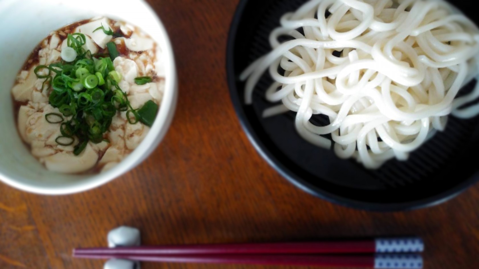 試合前などここぞというときのランチ ざるうどんおぼろ豆腐だれ