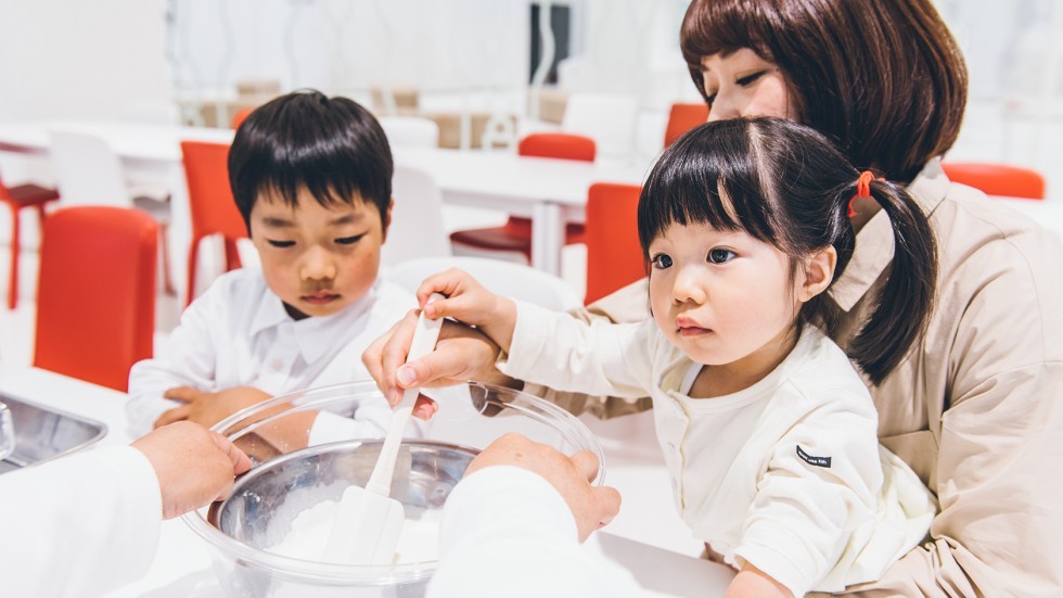 グリコピア CHIBA アイス作り体験ができる「グリコキッチン」