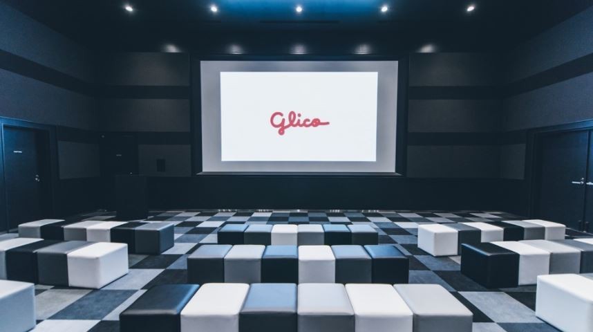 GlicoPia CHIBA Learn about Glico's History in the Theater Room!