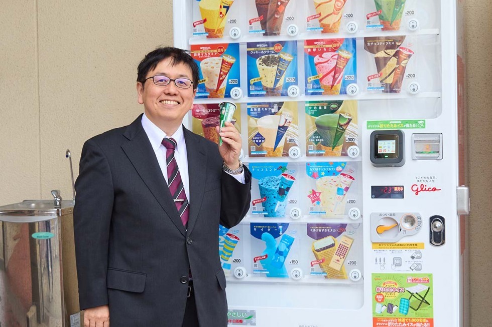 校長先生だって、おいしいアイスは大好きです！