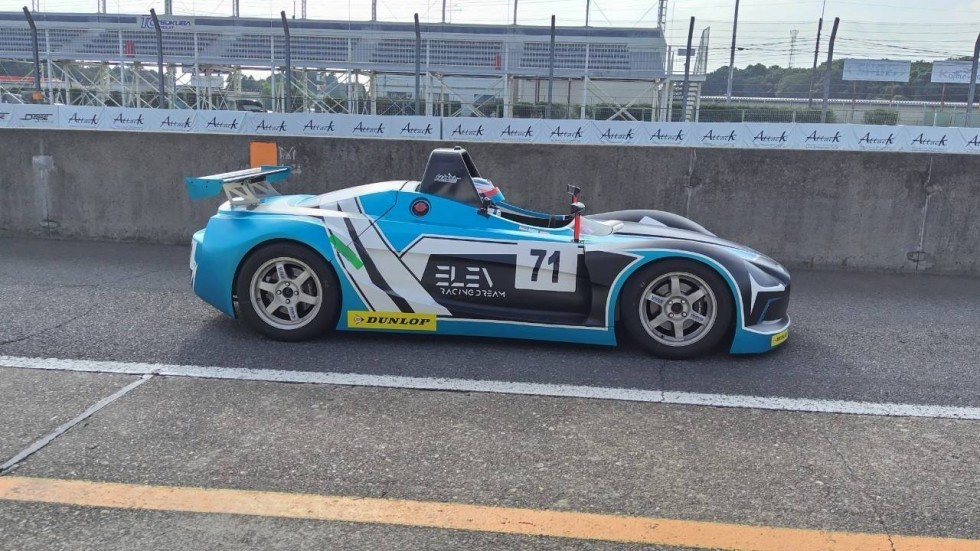 ピットレーンで待っているとき