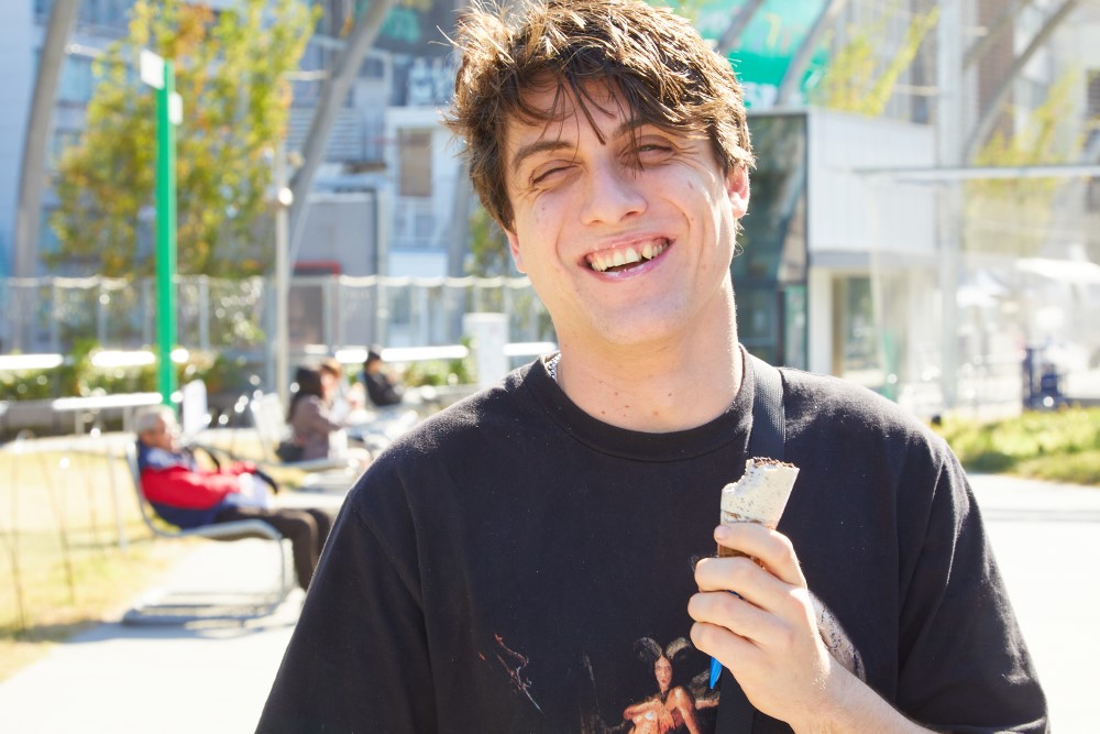 訪日外国人に「セブンティーンアイス」が人気！？渋谷の街でリアルな