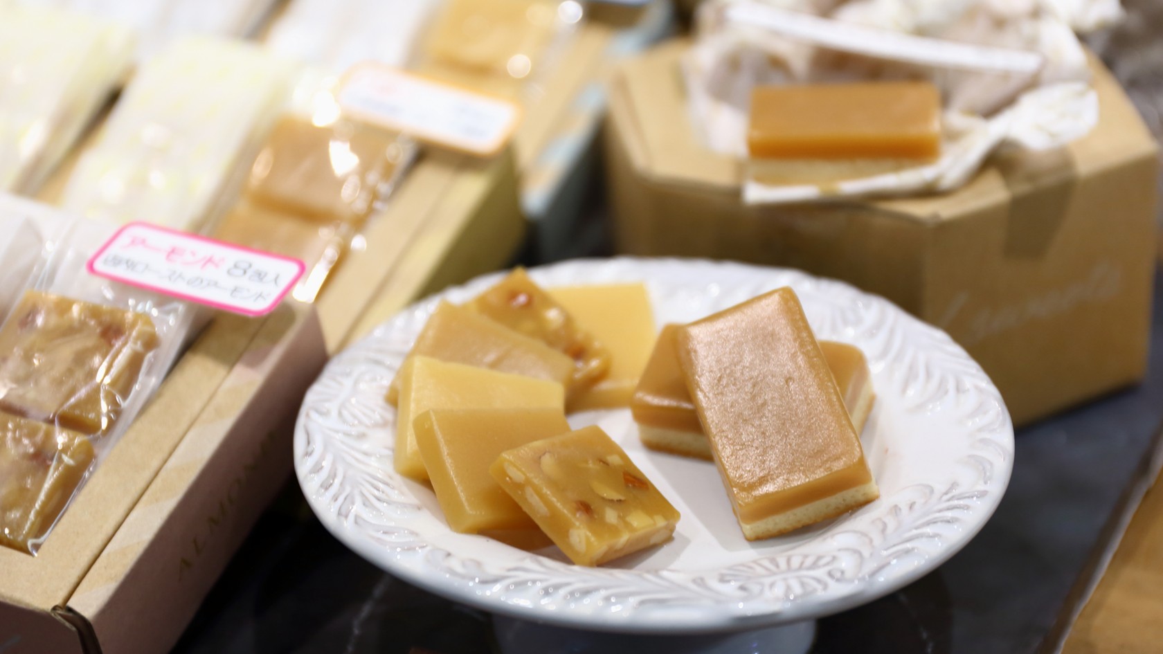 北海道のお土産に！新千歳空港にしかない、Glicoの生キャラメル