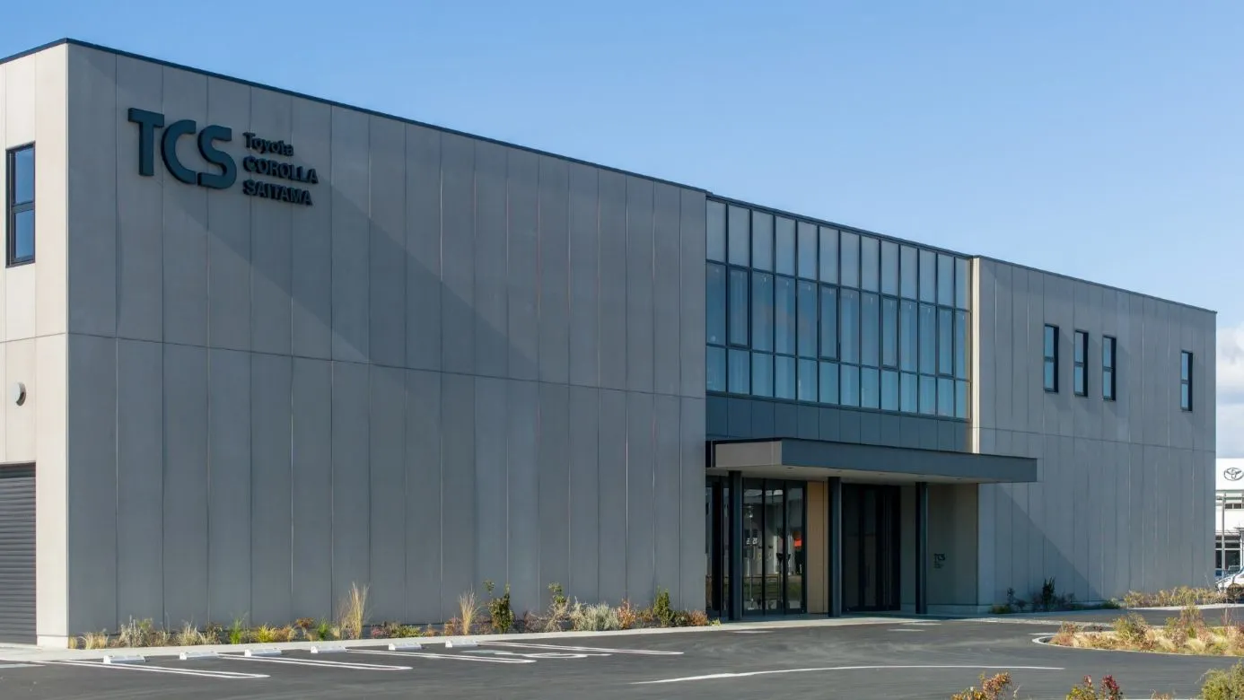 トヨタカローラ埼玉本社社屋
